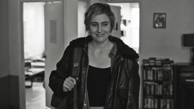 HollywoodandFine.com I’ve mostly been a fan of the films of Noah Baumbach but, with “Frances Ha,” he loses me. Never a filmmaker for whom story seemed particularly important, Baumbach collaborated […]